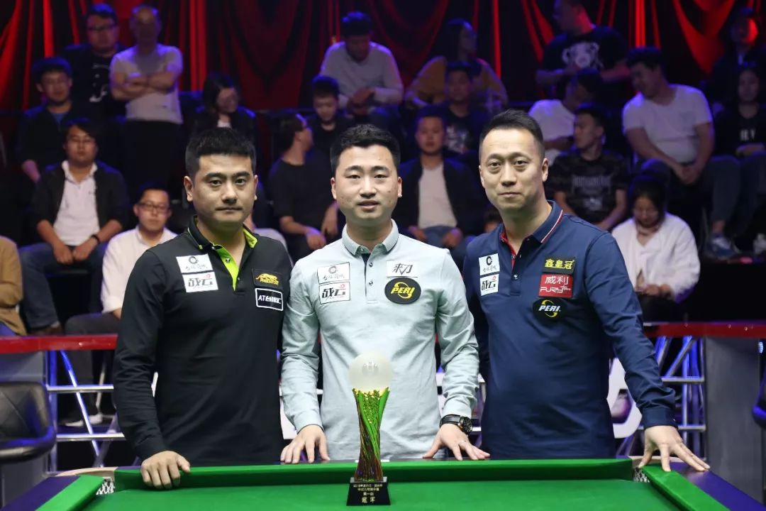 大特点是高 大特点是高