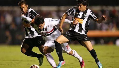 国内联赛中 国内联赛中