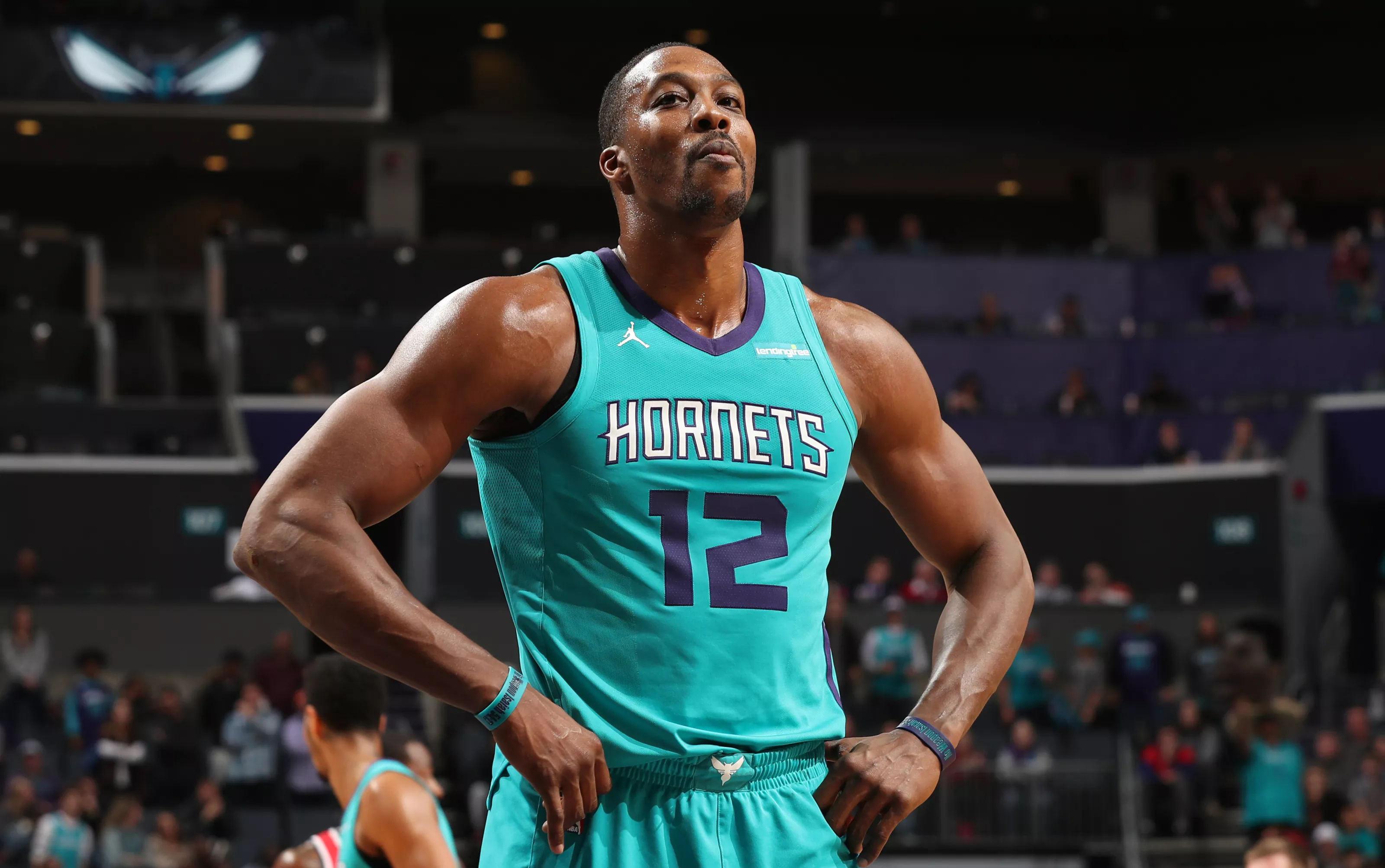 何消息都牵 何消息都牵