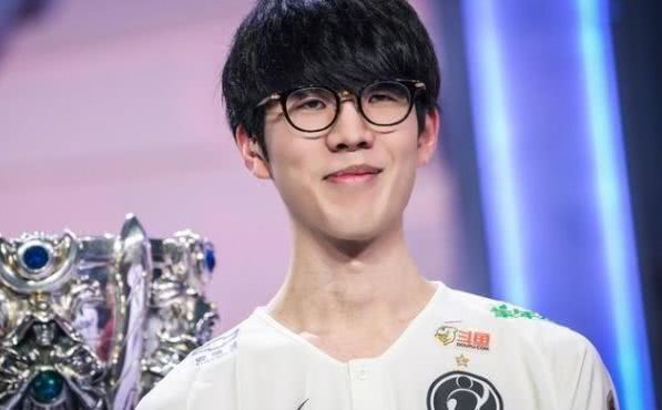 的混合策略 的混合策略