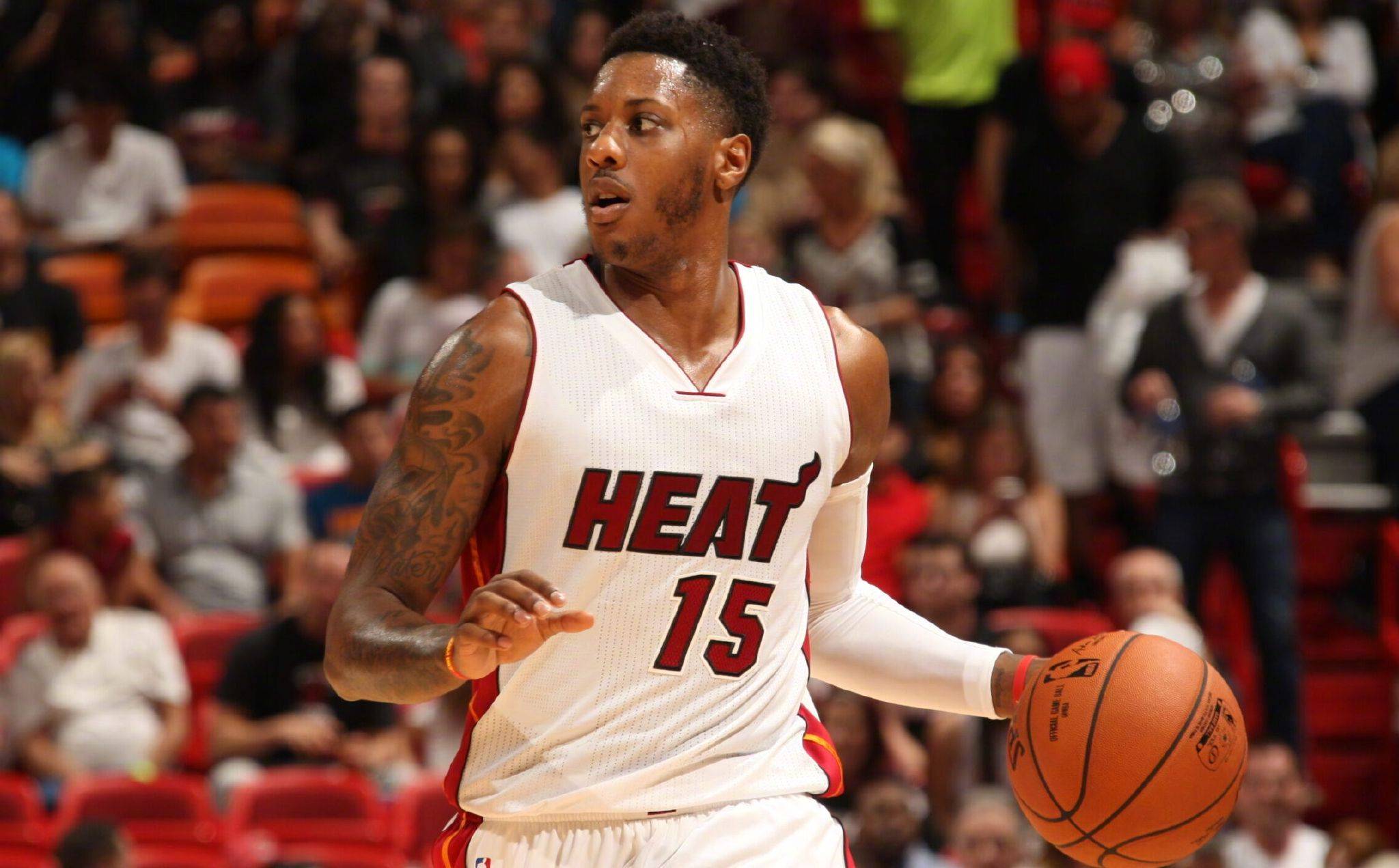 强对话里容 强对话里容